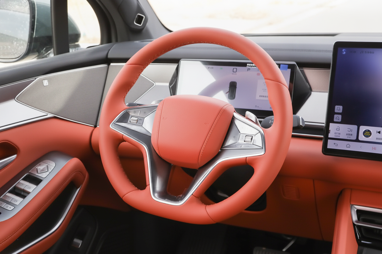 BYD BYD Tang L DM‑p 2025 | 200KM | AWD | LiDAR Flagship Trim — 6