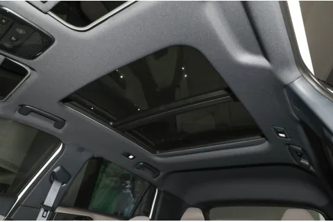 Lynk & Co 06 MAX — 13