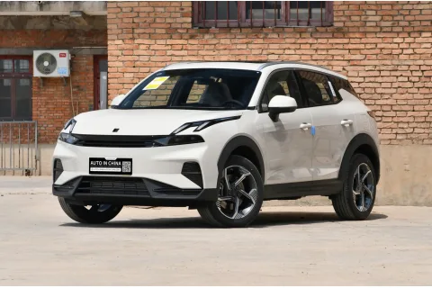 Lynk & Co 06 MAX — 3