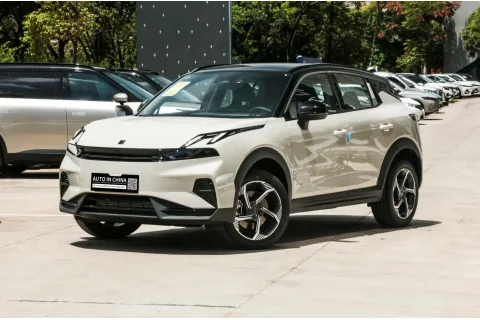Lynk & Co 06 MAX — 7