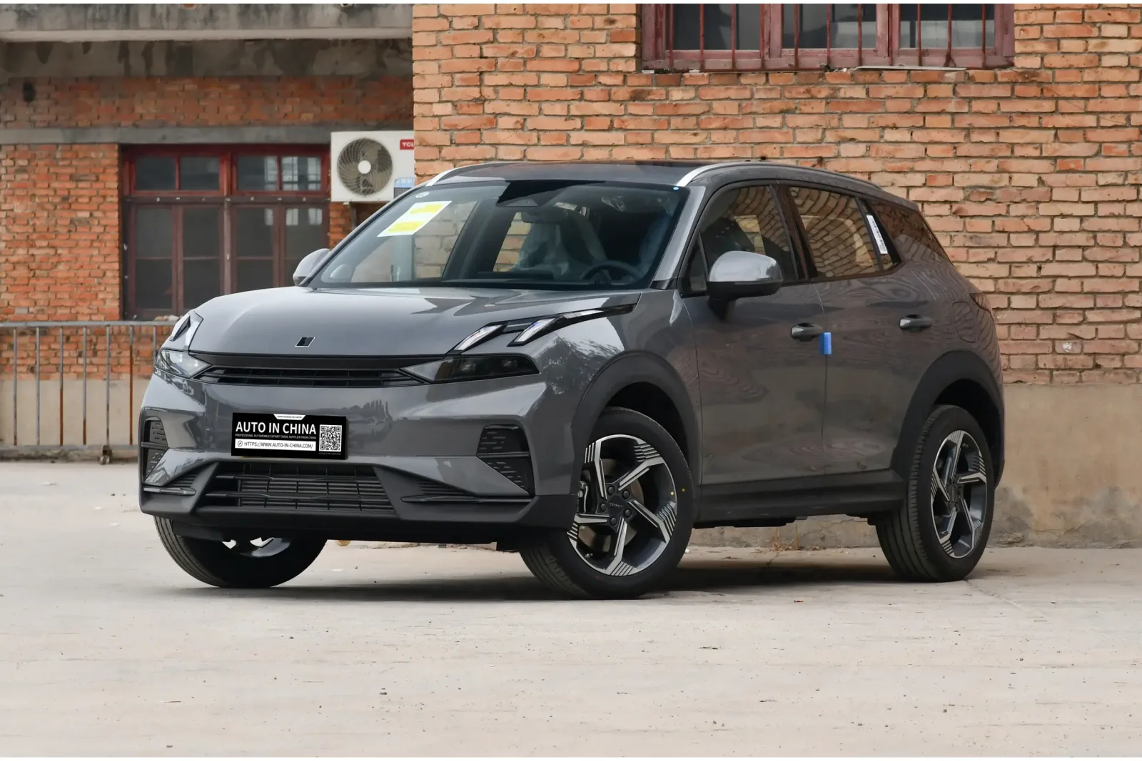 Lynk & Co 06 PLUS