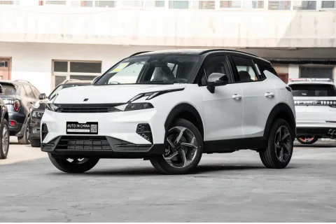 Lynk & Co 06 MAX — 5